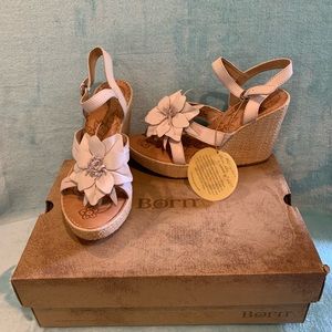 BORN “Miss” leather platform sandals ~ new with box ~ size 9